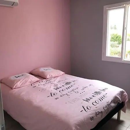 Maison Calme Dans Village Typique Du Sud 4 Etoiles Сasa de vacaciones *