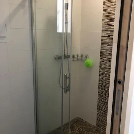 Сasa de vacaciones Maison Calme Dans Village Typique Du Sud 4 Etoiles Palau-del-Vidre